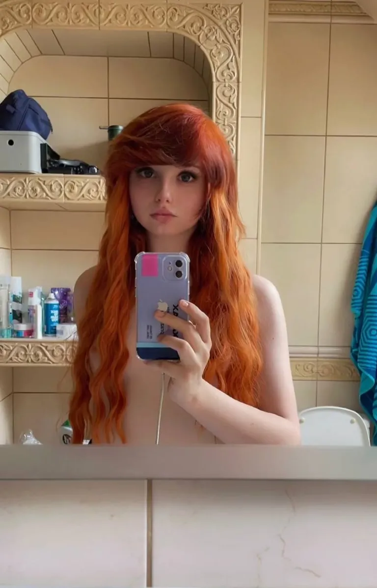 Does an average build nerd turn you on [F]