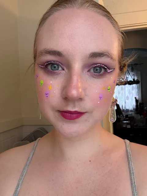 The theme is ✨Aliens✨