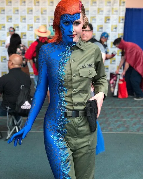 PsBattle: this person dressed as mystique