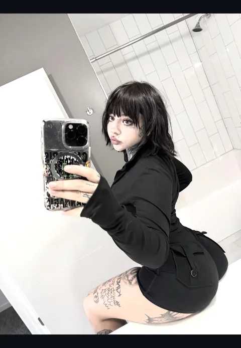 Your cock/cup size = your future! Proof might be required 😉