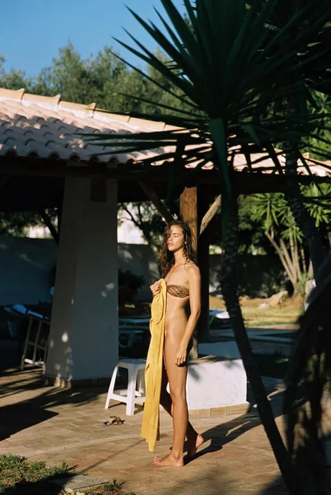 Jena Goldsack - Cameron Hammond