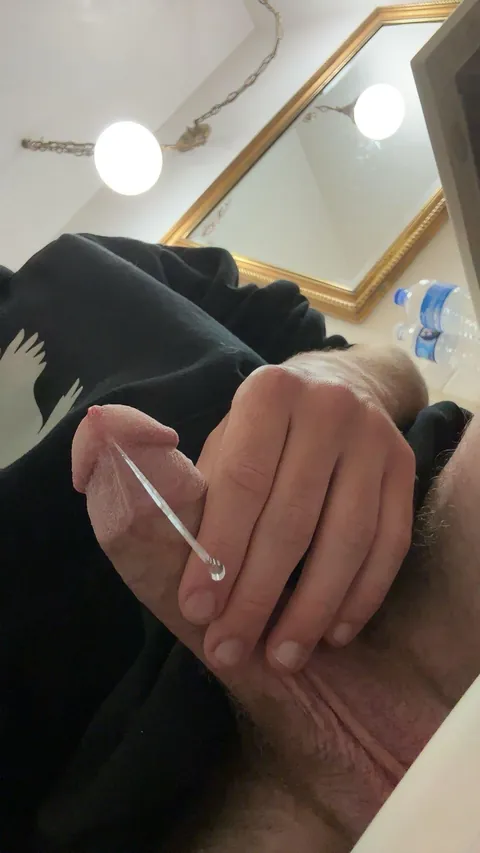Would u let a 20 yr old fuck u