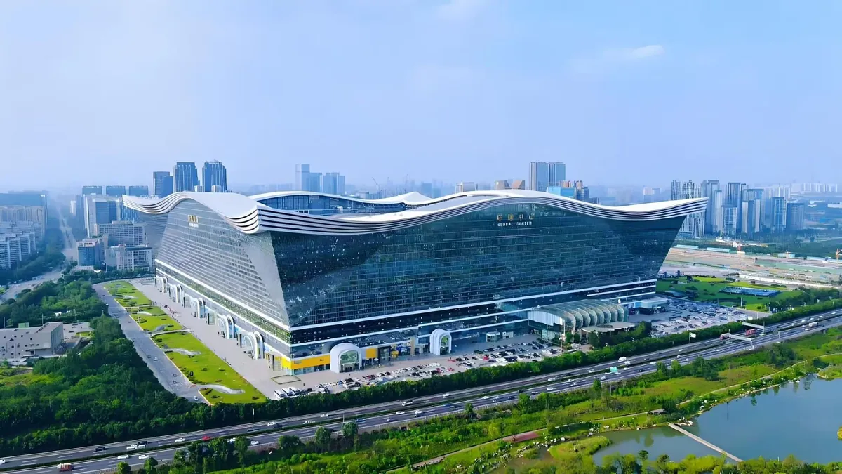 The world's largest single building - Chengdu Global Center