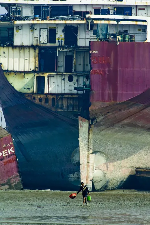 Bangladesh - a country with very few tourists sights and very welcoming people