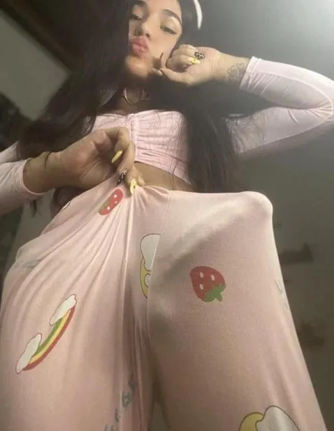 horny virgin addicted to gooning here