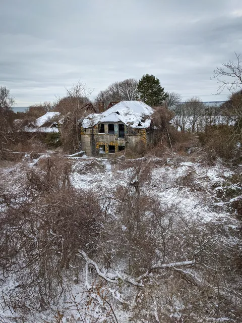 Snowy ruins in Rhode Island