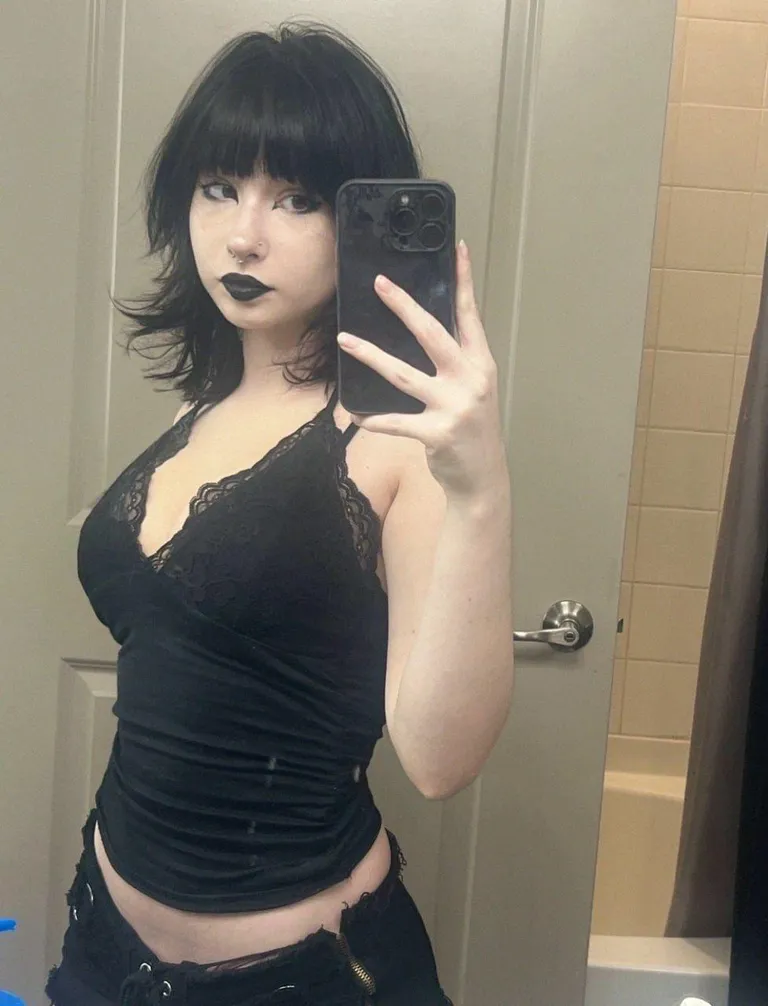 black lipstick yay or nay [F]