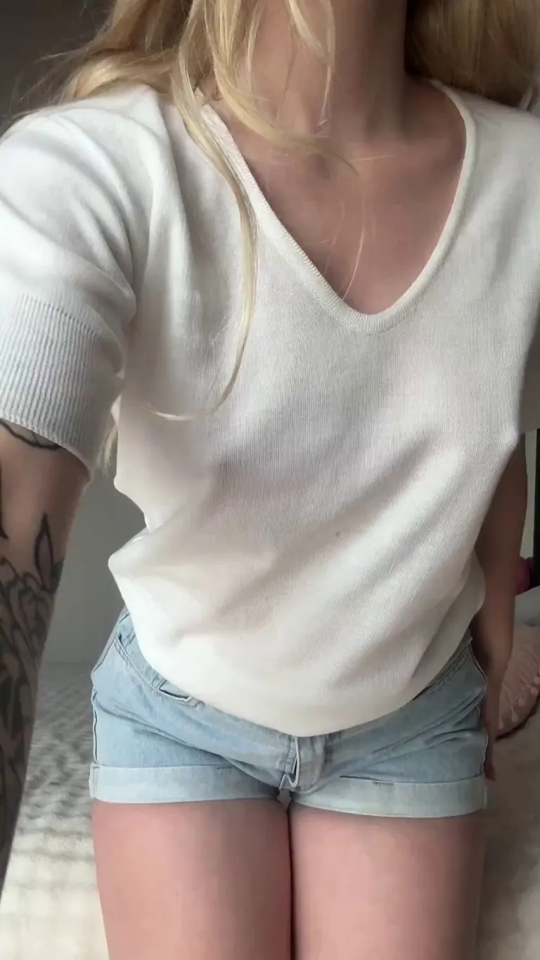 making the sorority girls look like good girls :p