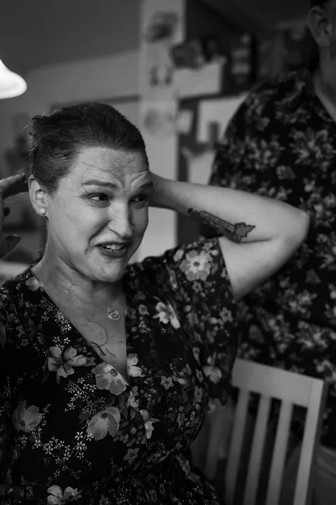 Shaving my head after week one of chemo