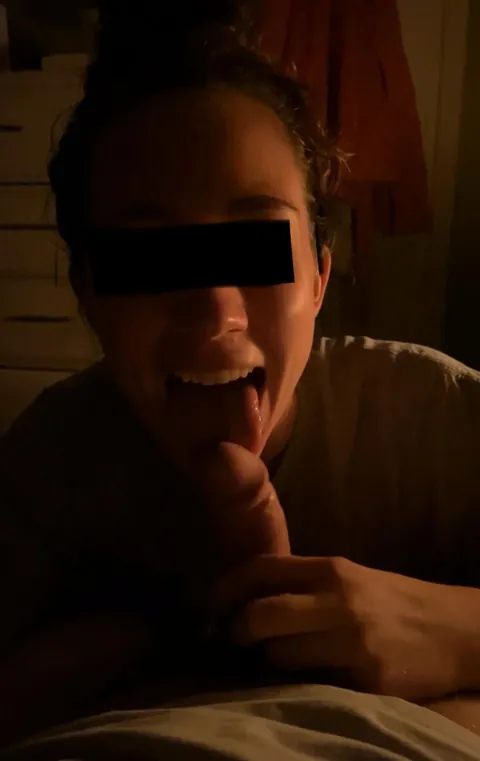 Blowjob stills. 7 different shots for you to choose