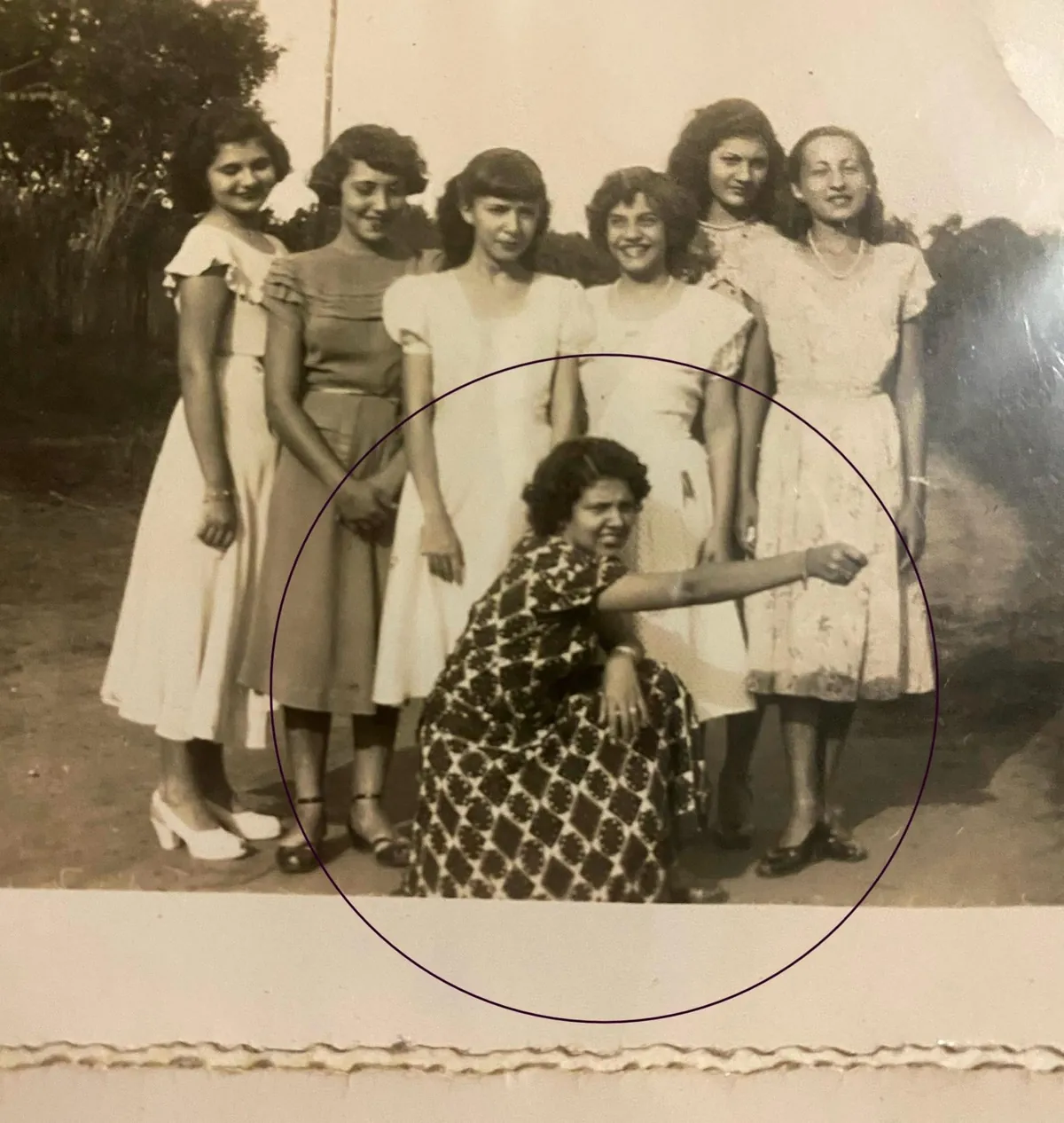 My adoptive mother in 1940s–50s Camagüey, Cuba — timeless beauty and grace 🌹🇨🇺