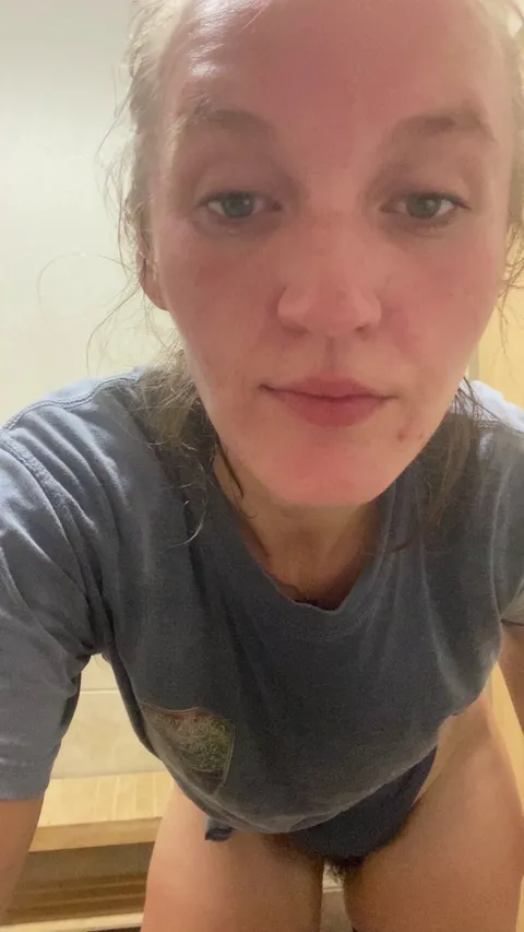 By a show of hands, who would taste my hairy ass after the gym