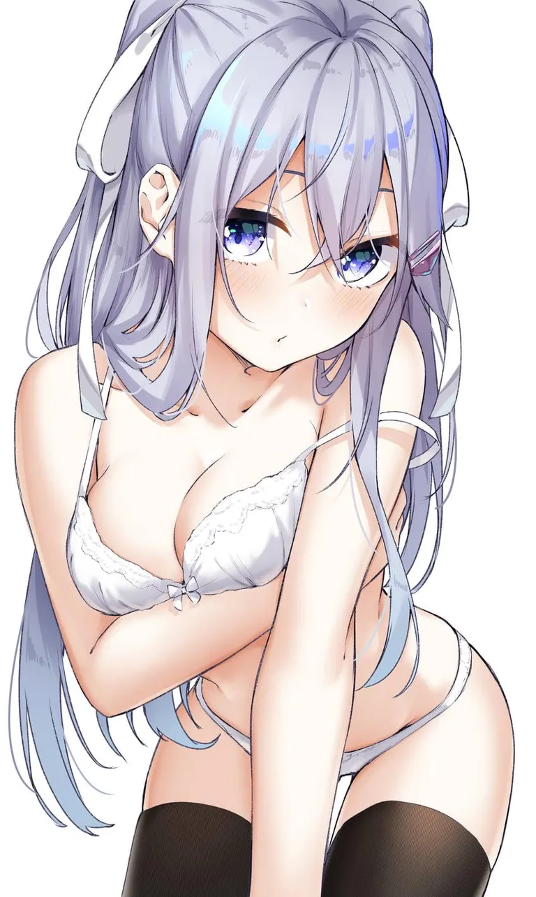 Shiroi Shizuku starts teasing while looking cute