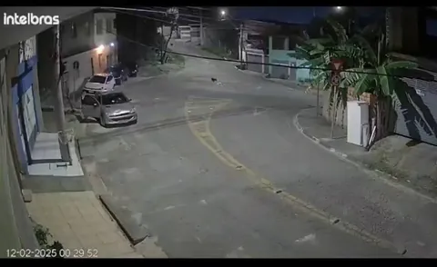 [OC] Girl have never touched a car before, she and the boyfriend got the keys without parents know.