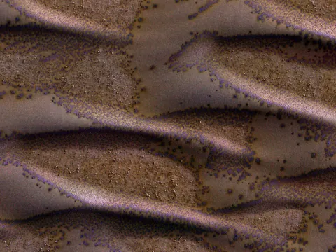 Frosted Dunes on Mars (HiRISE)