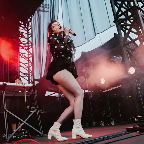 Lauren Mayberry