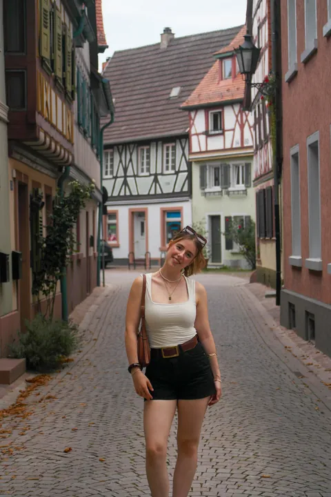 What do you think of this outfit?