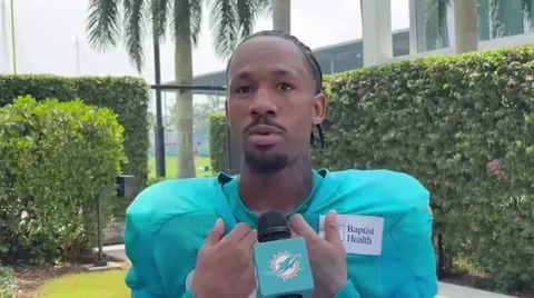 [Highlight] Dolphins CB Jack Jones on his joint practice matchup with Amon-Ra St. Brown last week: "Y'all seen the tape. He cooked me."