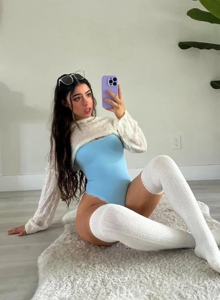 don’t worry they’re non nude~