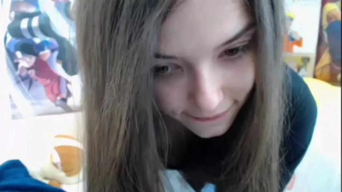 Beautiful girl gets herself off