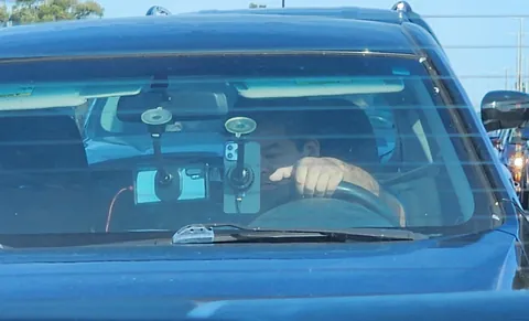 [OC] One for texting and one for youtube, I guess