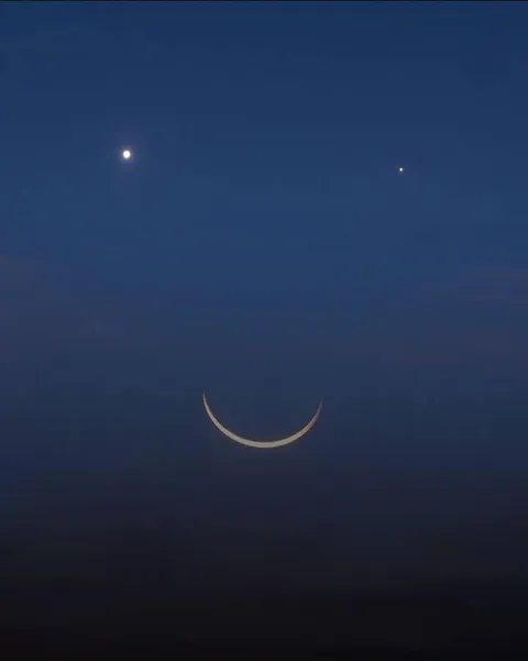 (OC) A triple conjunction between Venus, Saturn, and crescent Moon
