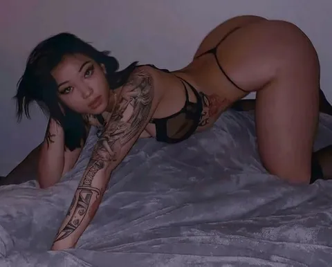 ❤️ asian appreciation post ❤️ im an asian goonette who needs some attention xo