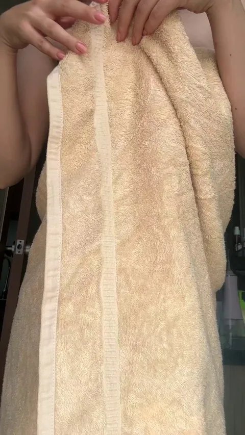 Towel bye bye...perfect body hello