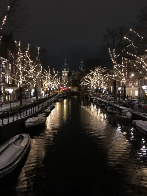 Got stranded in Amsterdam due to snow, was not complaining