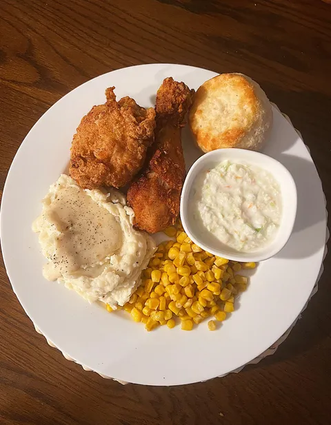 [homemade] Friend chicken, with all the southern sides of course