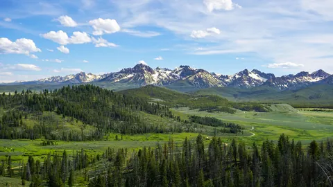 The Sawtooth range near Stanley, Idaho [OC] [5503x3096]
