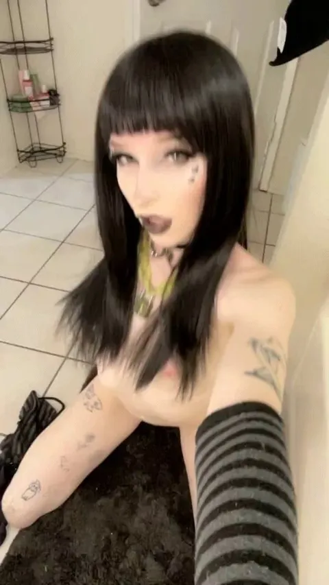 This is what a good slut looks like