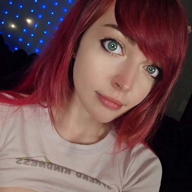 Got a spot to bury your face :3