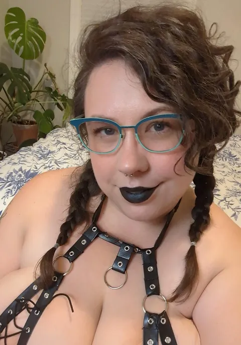 This top does not cover much...