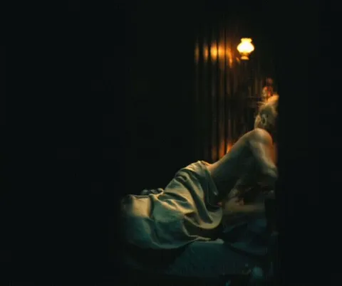 Carrie Coon - The White Lotus S03E07 (2025)