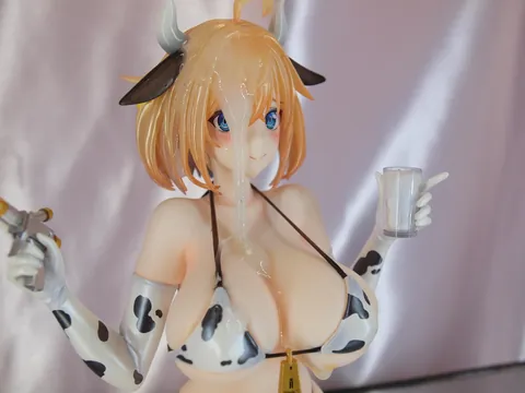 Sophia F. Shirring cow bikini