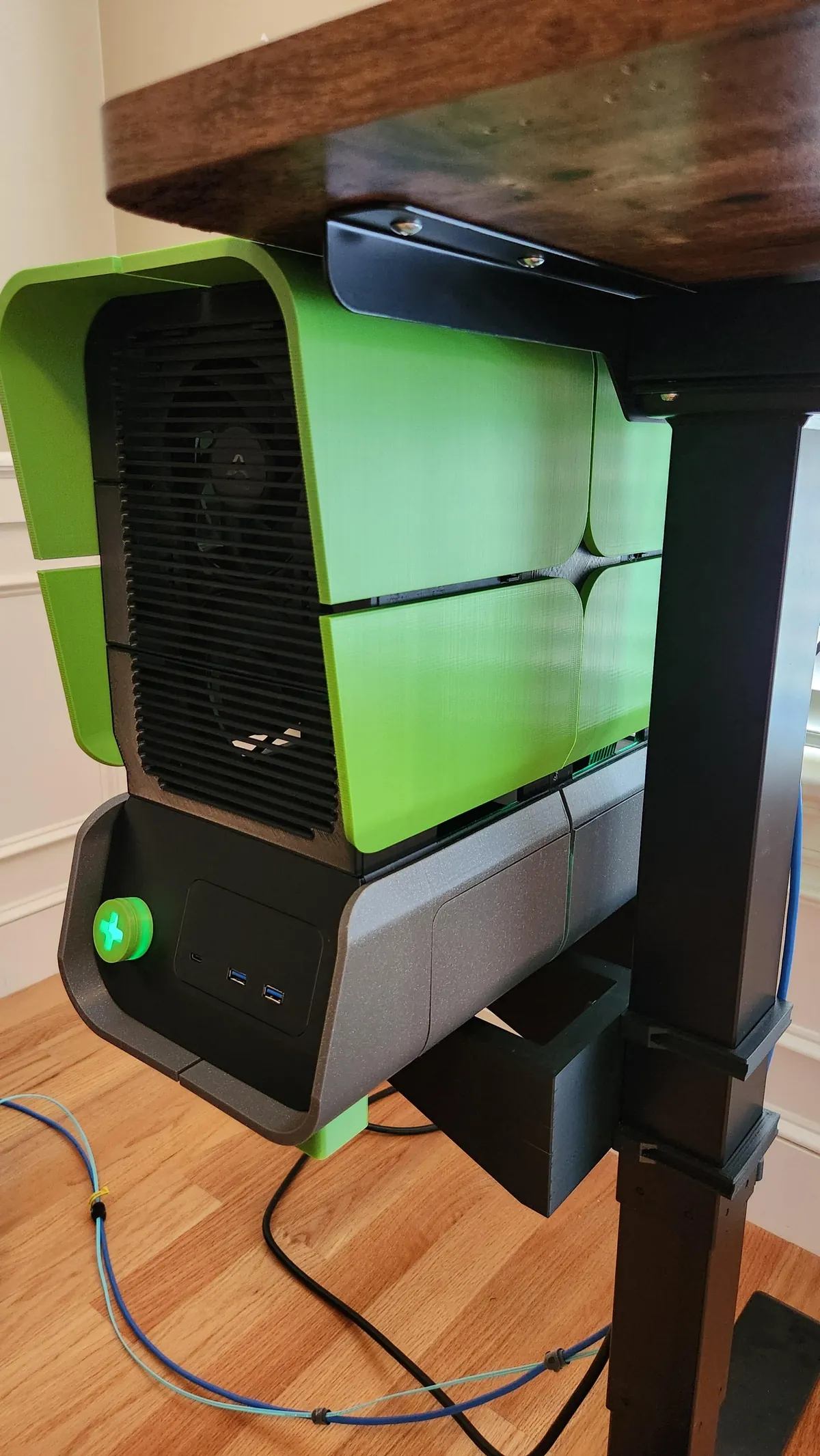 My 1st fully 3D printed PC case