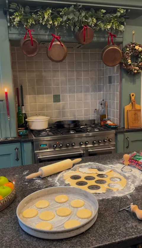 My kitchen when Christmas baking occurs ✨🎄