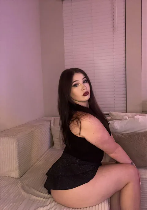 My thick booty craves some action