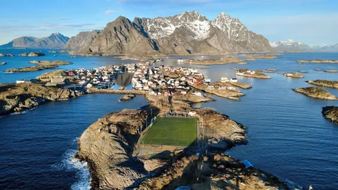 Lofoten Islands, Norway - 2 weeks trip and only 1.5 good day
