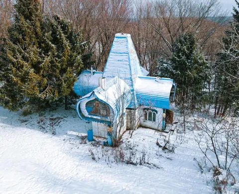 Abandoned mini church in New York