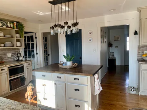 Kitchens can be cozy