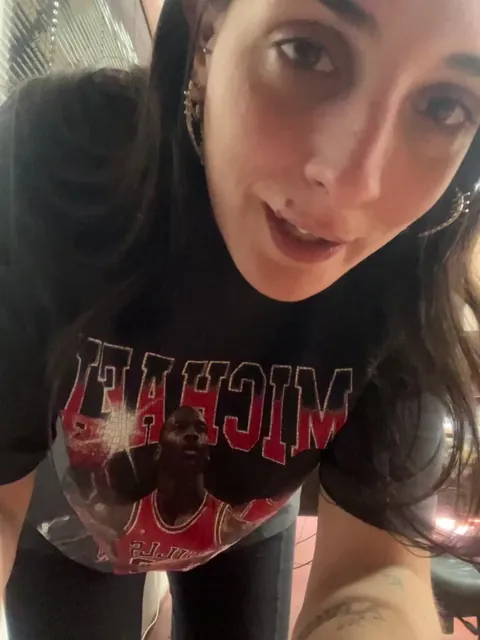 I whisper so that no one in the office notices what I'm doing.... I want to open up well