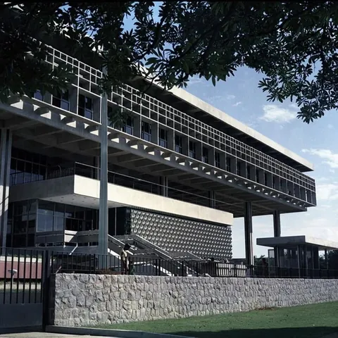 Embassy of Poland in New Delhi, India (1973, designed by Witold Cęckiewicz &amp; Stanisław Deńko)