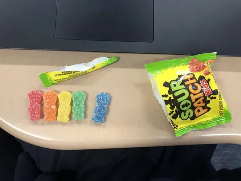 My lil' sour patch kids bag came with one of each color. Never happened to me before.