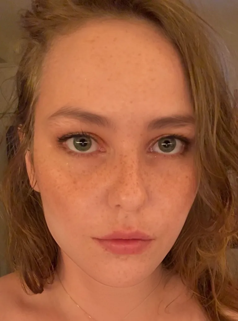 24F tell me how can i look better