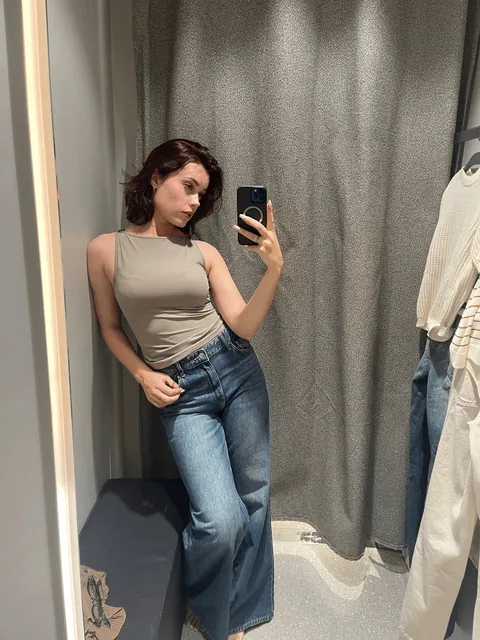 Swipe to undress me