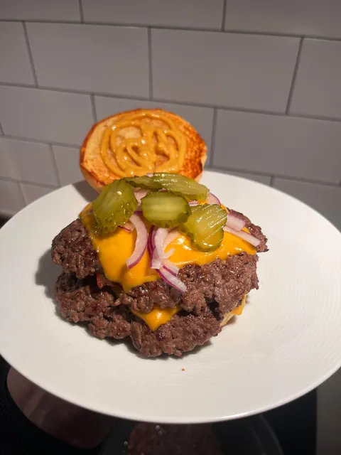 [homemade] double cheeseburger with bacon