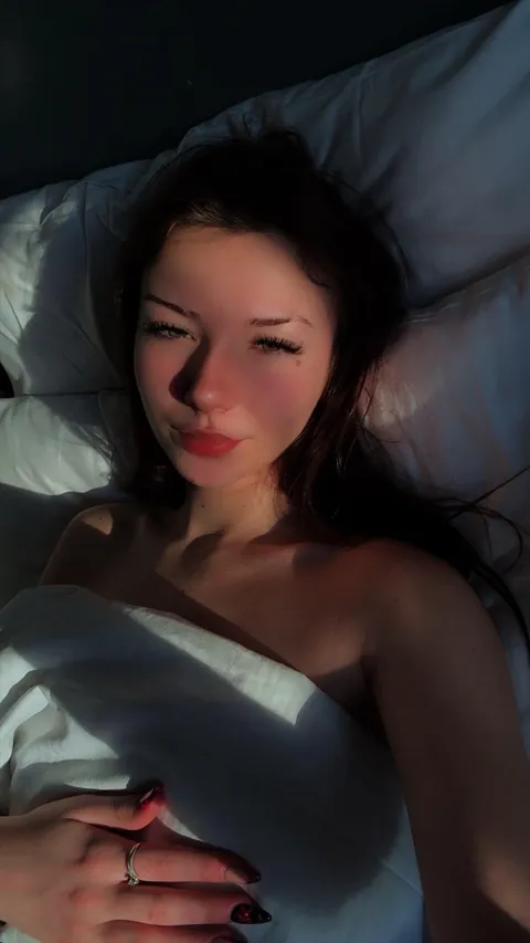 19F from the uk Do your worst :)