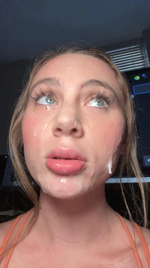 I told him if he won his game he could cum on my face, do u think he won?